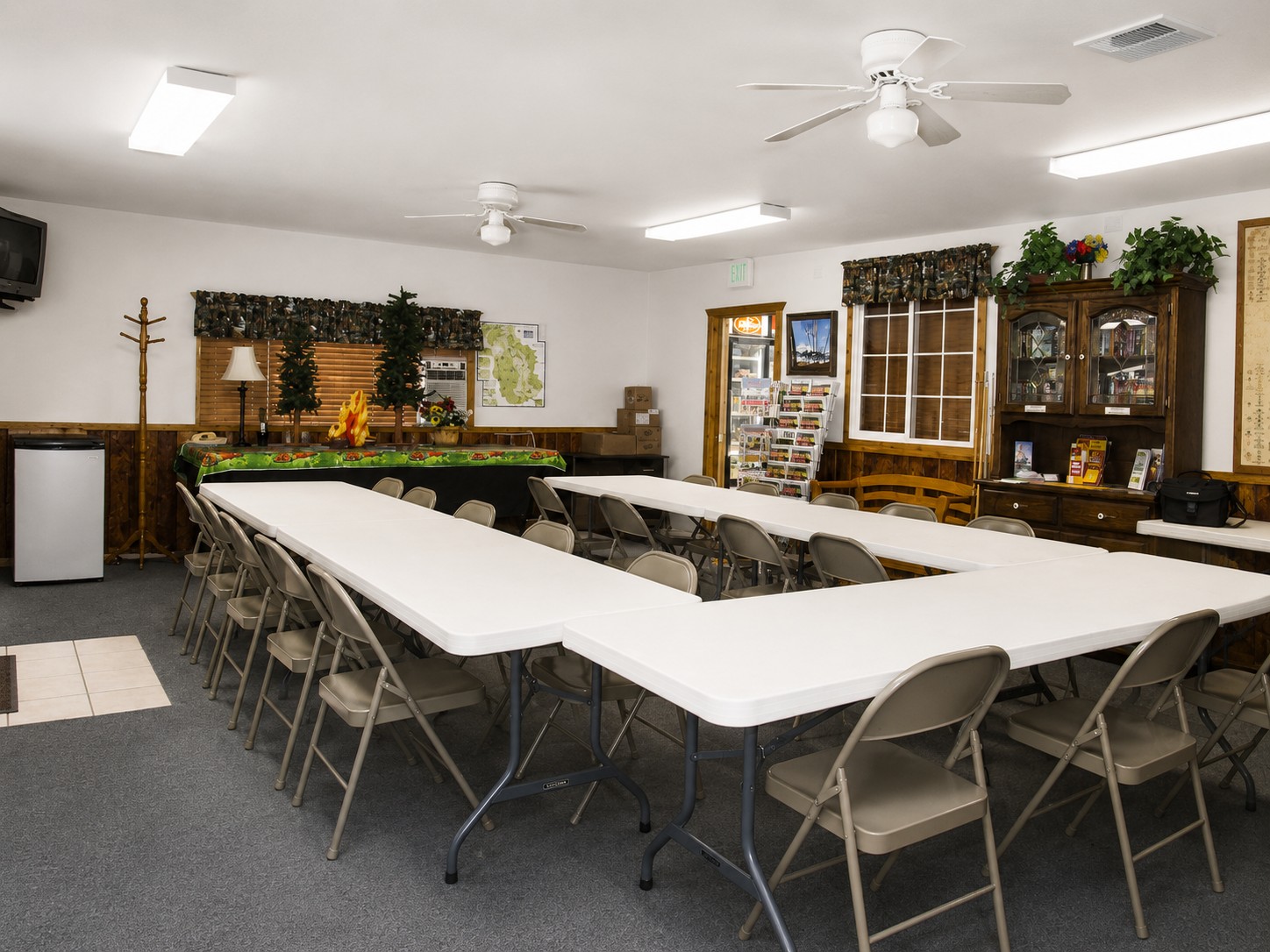Amenities 14 Conference Room